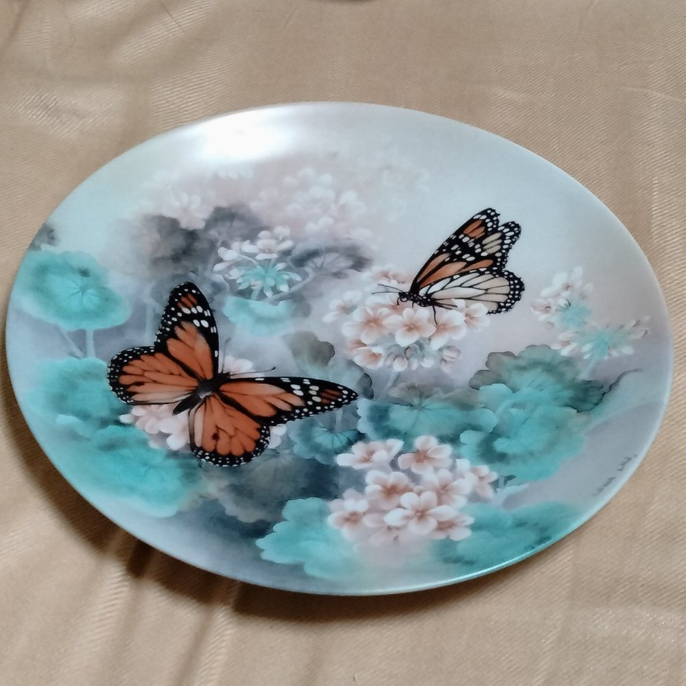 VTG 1988 Bradex numbered Monarch Butterflies collector’s plate First Issue 1114B